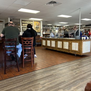 Windy Hollow Biscuit House - customers sitting at the counter - Breakfast & Brunch Near Me - Owensboro, Kentucky Windy Hollow Biscuit House - customers sitting at the counter - Breakfast & Brunch Near Me - Owensboro, Kentucky