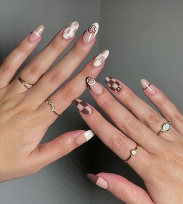 Polished Nail Lounge