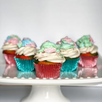 Treats By Bri - Cotton Candy Surprise Cupcakes - Cupcakes Near Me Treats By Bri - Cotton Candy Surprise Cupcakes - Cupcakes Near Me