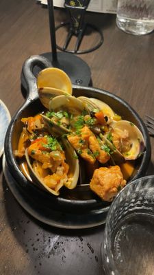 34 Restaurant & Bar by null