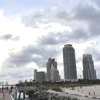 South Pointe Park - South Pointe Park - Parks Near Me - Miami Beach, Florida South Pointe Park - South Pointe Park - Parks Near Me - Miami Beach, Florida