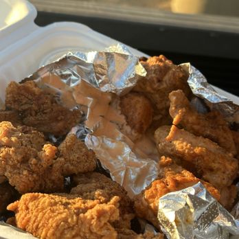 Dirty Birds - Wings - Sports Bars Near Me - San Diego, California
