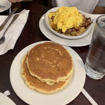 Brunch Cafe-McHenry - Skillet comes with side of pancakes - Breakfast & Brunch Near Me - McHenry, Illinois