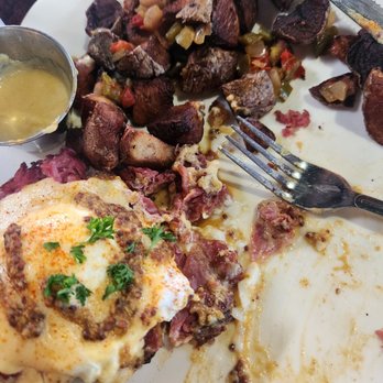 Hash Centralia - Corn beef benedict - Breakfast & Brunch Near Me - Centralia, Washington Hash Centralia - Corn beef benedict - Breakfast & Brunch Near Me - Centralia, Washington