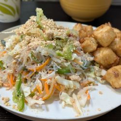 Cong N Go - Cambodian Fresh Salad With Asian Vinaigrette (plus tofu as our protein of choice)