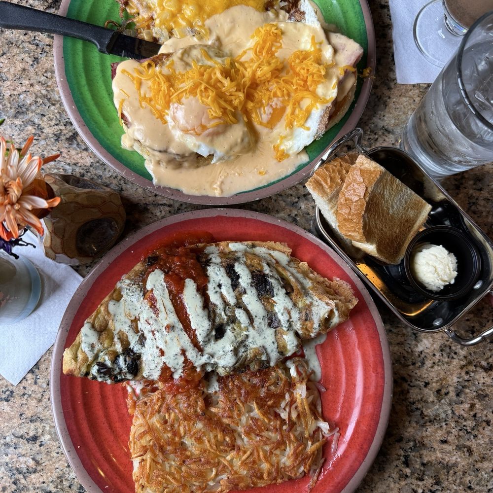 Pink Flamingo - Shroom omelette, madison bennys - Breakfast & Brunch Near Me - Madison, Wisconsin Pink Flamingo - Shroom omelette, madison bennys - Breakfast & Brunch Near Me - Madison, Wisconsin