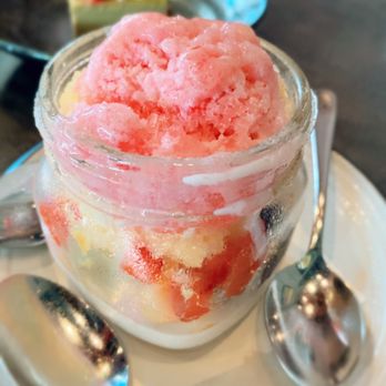Goen Dining + Bar - Halo halo dessert - Pan Asian Near Me - Kailua, Hawaii
