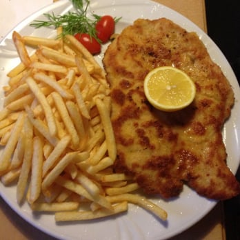 Thanner Einkehr - Schnitzel mit Pommes - German Near Me - Holzkirchen, BY Thanner Einkehr - Schnitzel mit Pommes - German Near Me - Holzkirchen, BY