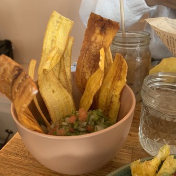 Hatch 44 Cafe - Hatchmole - Cafes Near Me - Metuchen, New Jersey