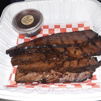 DOMESTIC - Beef brisket is pretty tasty, was recommended by server. Tastes great with their bacon mac and cheese. - Barbeque Near Me - La Puente, California