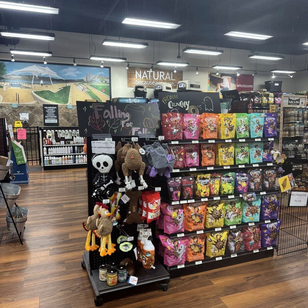 Hollywood Feed - Pet Stores Near Me - Pittsburgh, Pennsylvania