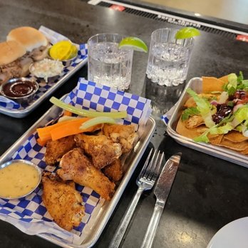 44 & King - Pubs Near Me - Myrtle Beach, South Carolina 44 & King - Pubs Near Me - Myrtle Beach, South Carolina