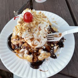 Funnel cake fudge Sunday Funnel cake fudge Sunday