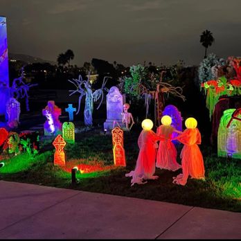 Happy Event Services - Holiday Decorating Services Near Me - Thousand Oaks, California Happy Event Services - Holiday Decorating Services Near Me - Thousand Oaks, California