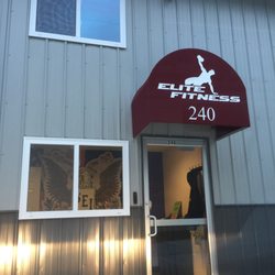 Elite Fitness - Small store front large work out area