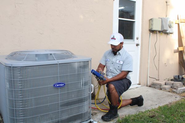 Carrier AC Repair & Preventative Maintenance – Lakeland, FL - Performed a complete air conditioning diagnostic and preventative maintenance to restore peak performance and improve efficiency. Our technician inspected electrical components, checked refrigerant pressures, cleaned the condenser coil, verified airflow, tested system operation, and ensured the equipment was cooling properly before completion. At Expedited Home Services, we focus on honest diagnostics, quality workmanship, and treating every home with care. We service all major HVAC brands and offer fast, reliable AC repair throughout Lakeland and Polk County.