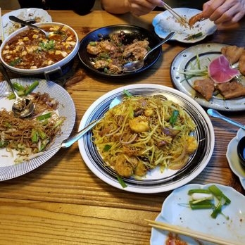 Peony Kitchen - Crispy pork belly, vegetarian chow mein, mapo tofu with pork, seafood Singapore noodles, salt and pepper tiger prawns - Chinese Near Me - Bellevue, Washington Peony Kitchen - Crispy pork belly, vegetarian chow mein, mapo tofu with pork, seafood Singapore noodles, salt and pepper tiger prawns - Chinese Near Me - Bellevue, Washington