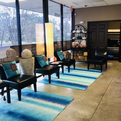 Beyond Bronze Sun Studio & Spa - Lobby