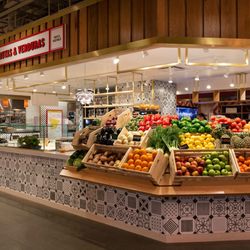 La Barra at Mercado Little Spain