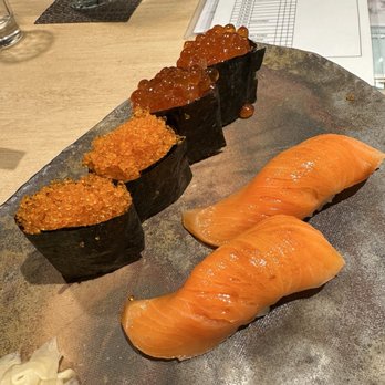 Izakaya Uosan - Ikura, tobiko, and salmon - Izakaya Near Me - Honolulu, Hawaii