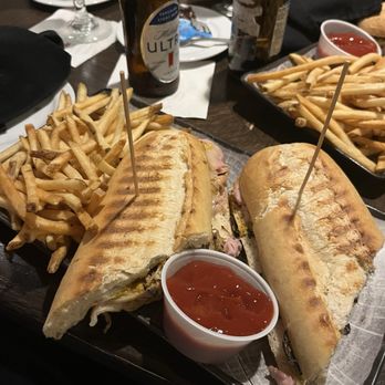 Omaha Marriott - Cuban Sandwich and leftovers for breakfast! - Hotels Near Me - Omaha, Nebraska Omaha Marriott - Cuban Sandwich and leftovers for breakfast! - Hotels Near Me - Omaha, Nebraska