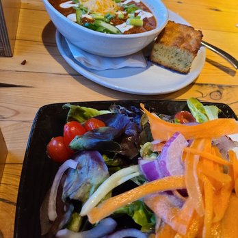 Mountains Walking Brewery & Pub - Breweries Near Me - Bozeman, Montana