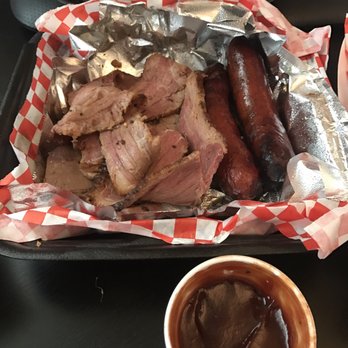 Robert Earl's BBQ - Brisket tasted and felt like it was boiled and not smoked. Practically no smoke ring at all or bark. Worst I've ever had. And salty. - Barbeque Near Me - Long Beach, California Robert Earl's BBQ - Brisket tasted and felt like it was boiled and not smoked. Practically no smoke ring at all or bark. Worst I've ever had. And salty. - Barbeque Near Me - Long Beach, California