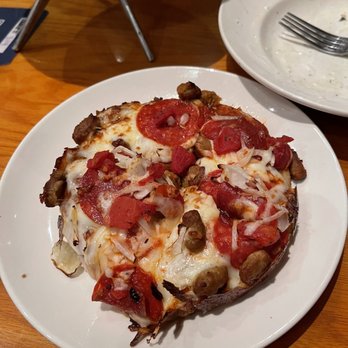BJ's Restaurant & Brewhouse - Mini Pizza with pepperoni and sausage - Pizza Near Me - Brea, California