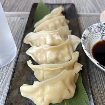 Momi Sushi - Japanese Near Me - Los Angeles, California Momi Sushi - Japanese Near Me - Los Angeles, California