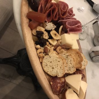 Eskpades - Cheese and charcuterie - Cocktail Bars Near Me - Clearwater, Florida