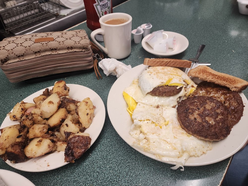 Social spots from Carl's Oxford Diner