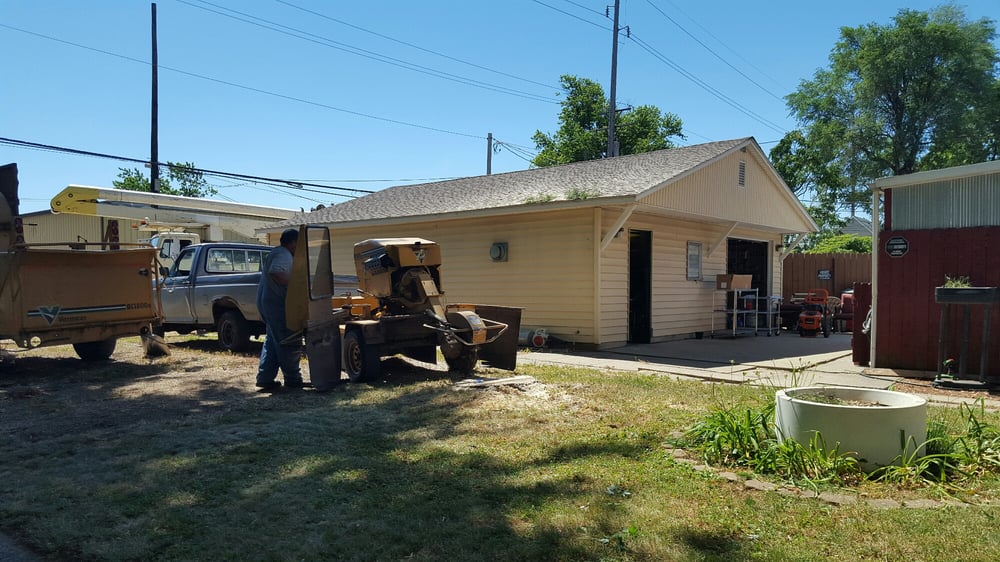 Pryer's Top Notch Tree Service - tree service in Springfield, IL