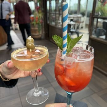 Catch - Sushi Bars Near Me - West Hollywood, California