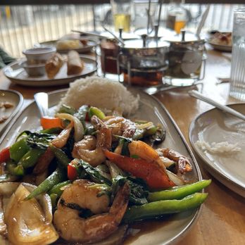 Boonsee Thai Kitchen - Norco - Pad See Ew Seafood - Thai Near Me - Norco, California Boonsee Thai Kitchen - Norco - Pad See Ew Seafood - Thai Near Me - Norco, California