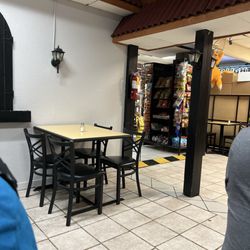 La Fortuna Bakery - Indoor seating