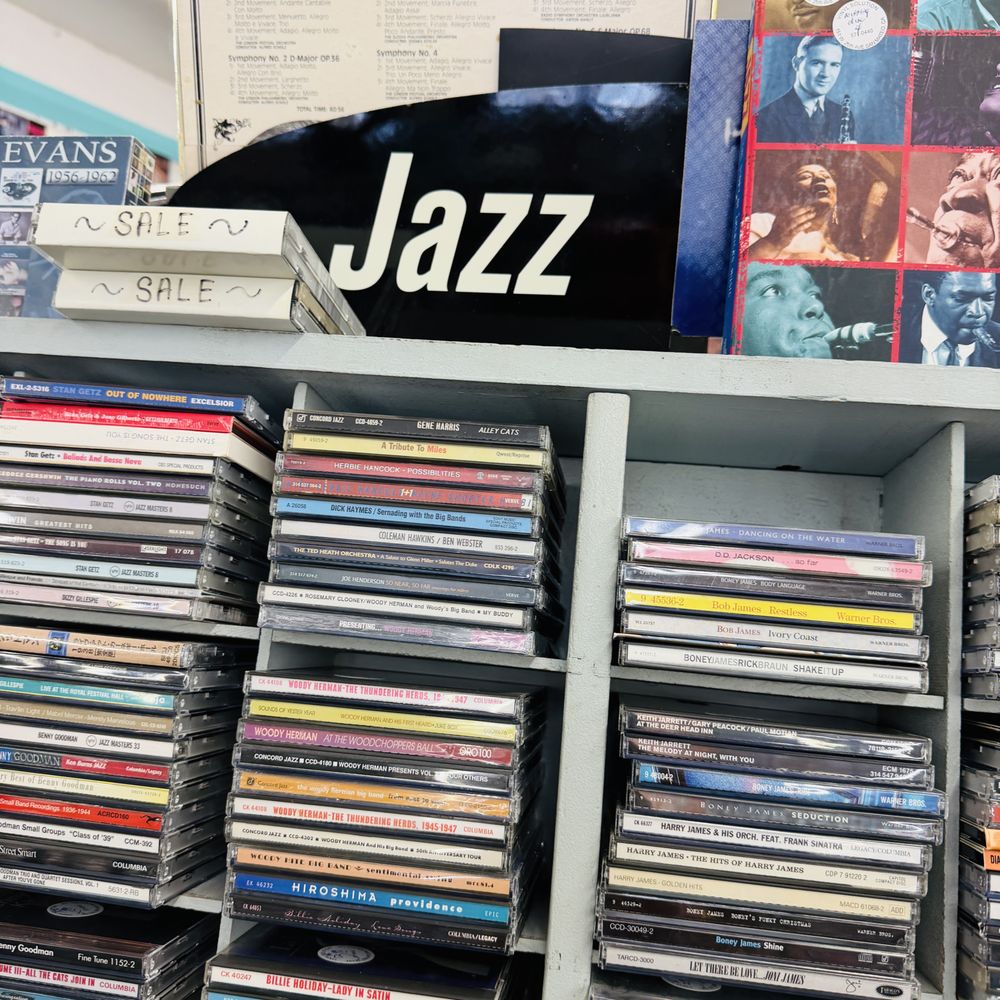 Vinyl Solution Records - Inside - Music & DVDs Near Me - San Mateo, California Vinyl Solution Records - Inside - Music & DVDs Near Me - San Mateo, California