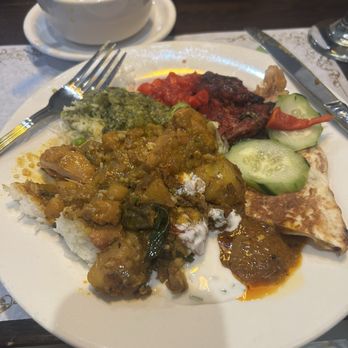 Curry Mango - Lunch buffet, a little bit of everything - Indian Near Me - Lakeland, Florida Curry Mango - Lunch buffet, a little bit of everything - Indian Near Me - Lakeland, Florida