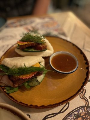 Restaurante Somsaa - Thai Bite & Wine Bar by null