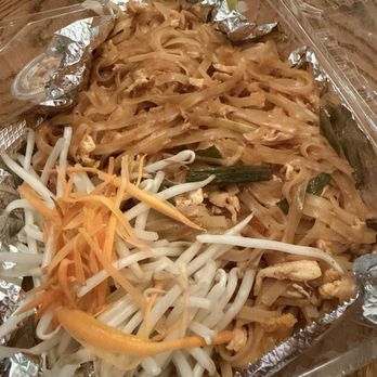 Vanda Orchid Thai Bistro - Chicken Pad Thai - Thai Near Me - Dixon, California Vanda Orchid Thai Bistro - Chicken Pad Thai - Thai Near Me - Dixon, California