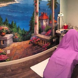 Light & Tight MediSpa