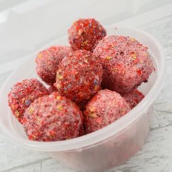 Trap Fruit Candy - Frutti Tutti candy coated grapes.