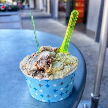 Frost Gelato - Pistachio and chocolate/peanut butter - Gelato Near Me - Austin, Texas Frost Gelato - Pistachio and chocolate/peanut butter - Gelato Near Me - Austin, Texas