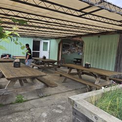 Lakeshore Grillworks - Outside