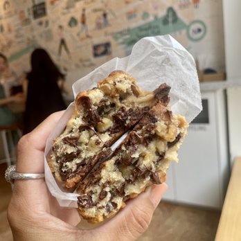 Levain Bakery - NoHo, NYC - Bakeries Near Me - New York, New York Levain Bakery - NoHo, NYC - Bakeries Near Me - New York, New York