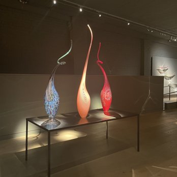 Lino Tagliapietra - Three dinosaurs - Art Galleries Near Me - Seattle, Washington