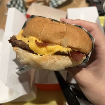 Plantees - bbq bacon burger - Burgers Near Me - Orlando, Florida