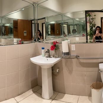 Resort Nails & Spa - Nail Salons Near Me - Houston, Texas