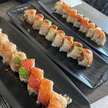 Sushiholics - Dookie roll - Sushi Bars Near Me - West Covina, California