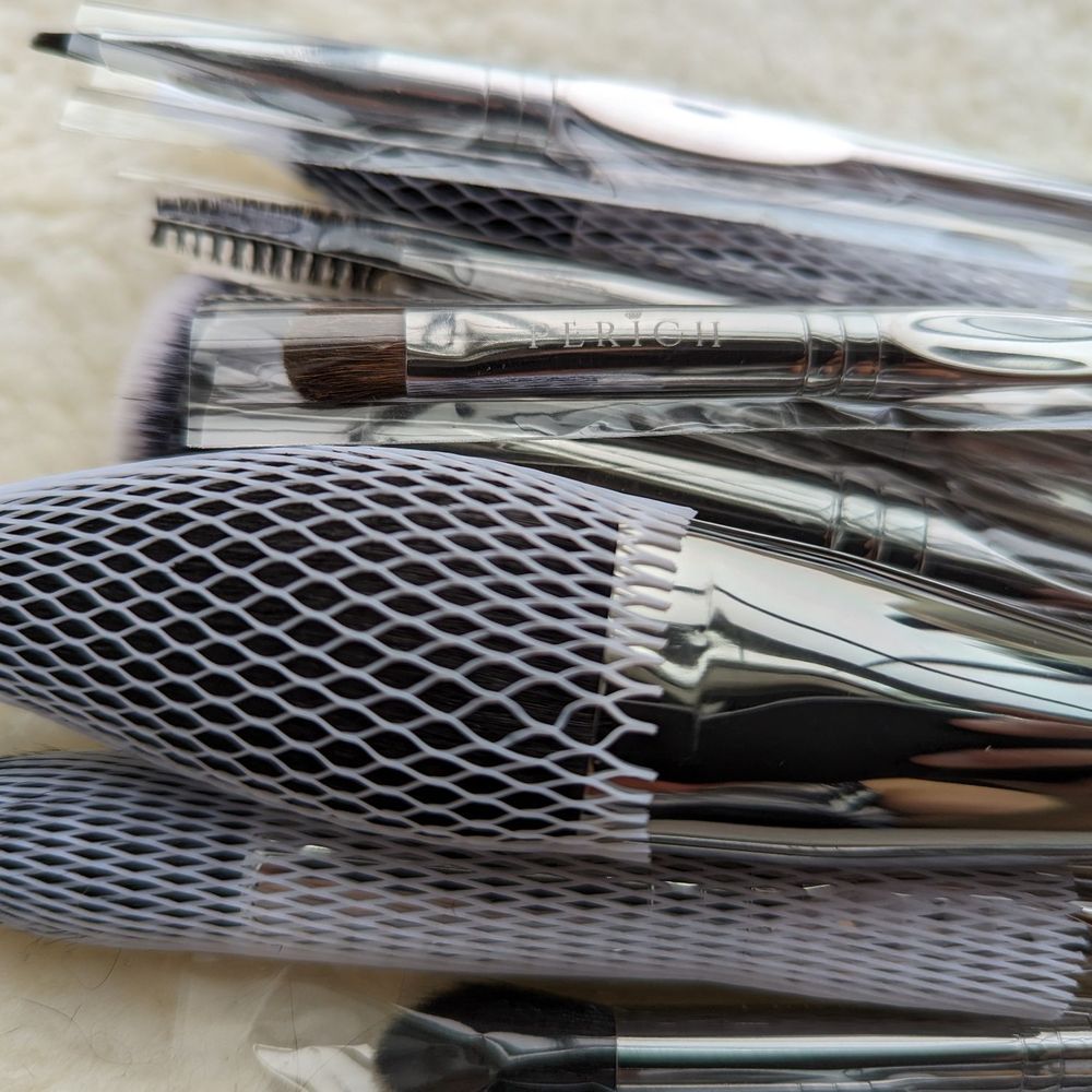 The Gnome Colony - High quality makeup brushes - Accessories Near Me - Glen Ellyn, Illinois The Gnome Colony - High quality makeup brushes - Accessories Near Me - Glen Ellyn, Illinois
