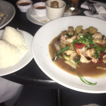 Sea Thai - Ginger and Pineapple Shrimp - Thai Near Me - Brooklyn, New York Sea Thai - Ginger and Pineapple Shrimp - Thai Near Me - Brooklyn, New York